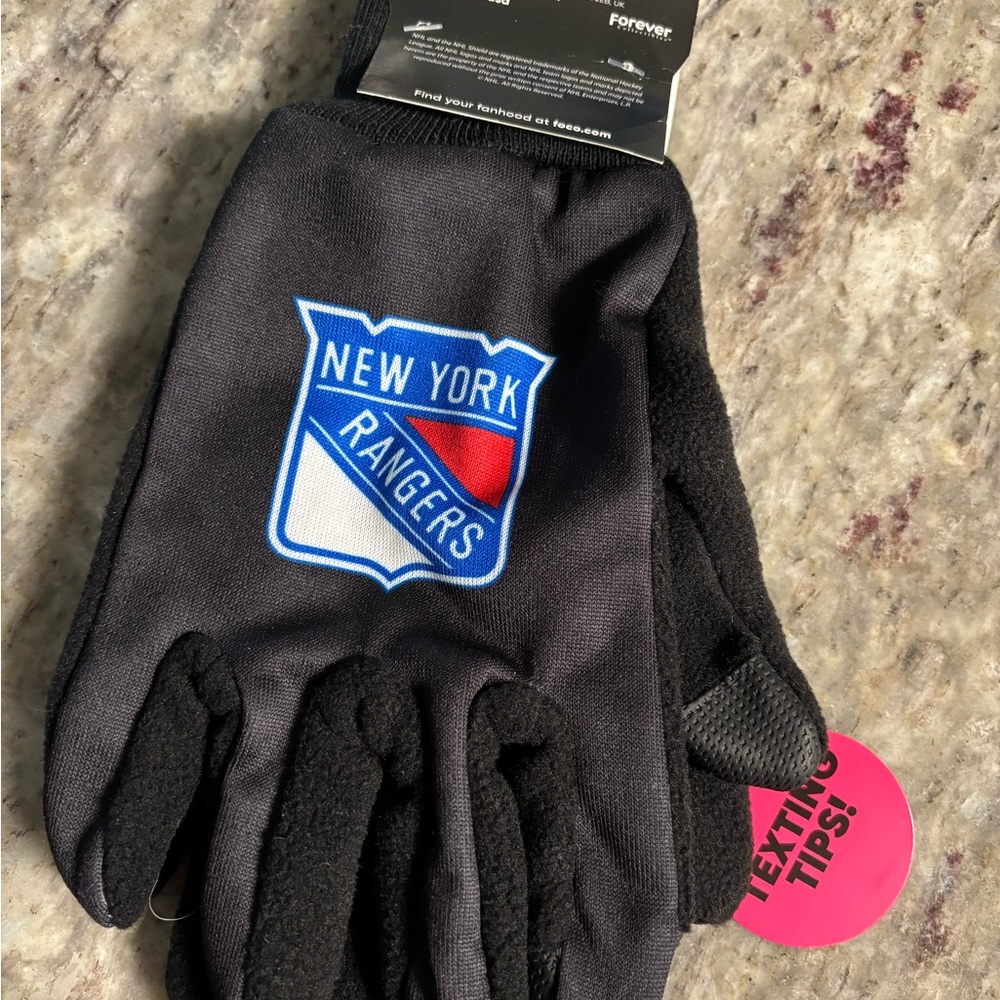 New York Rangers texting gloves